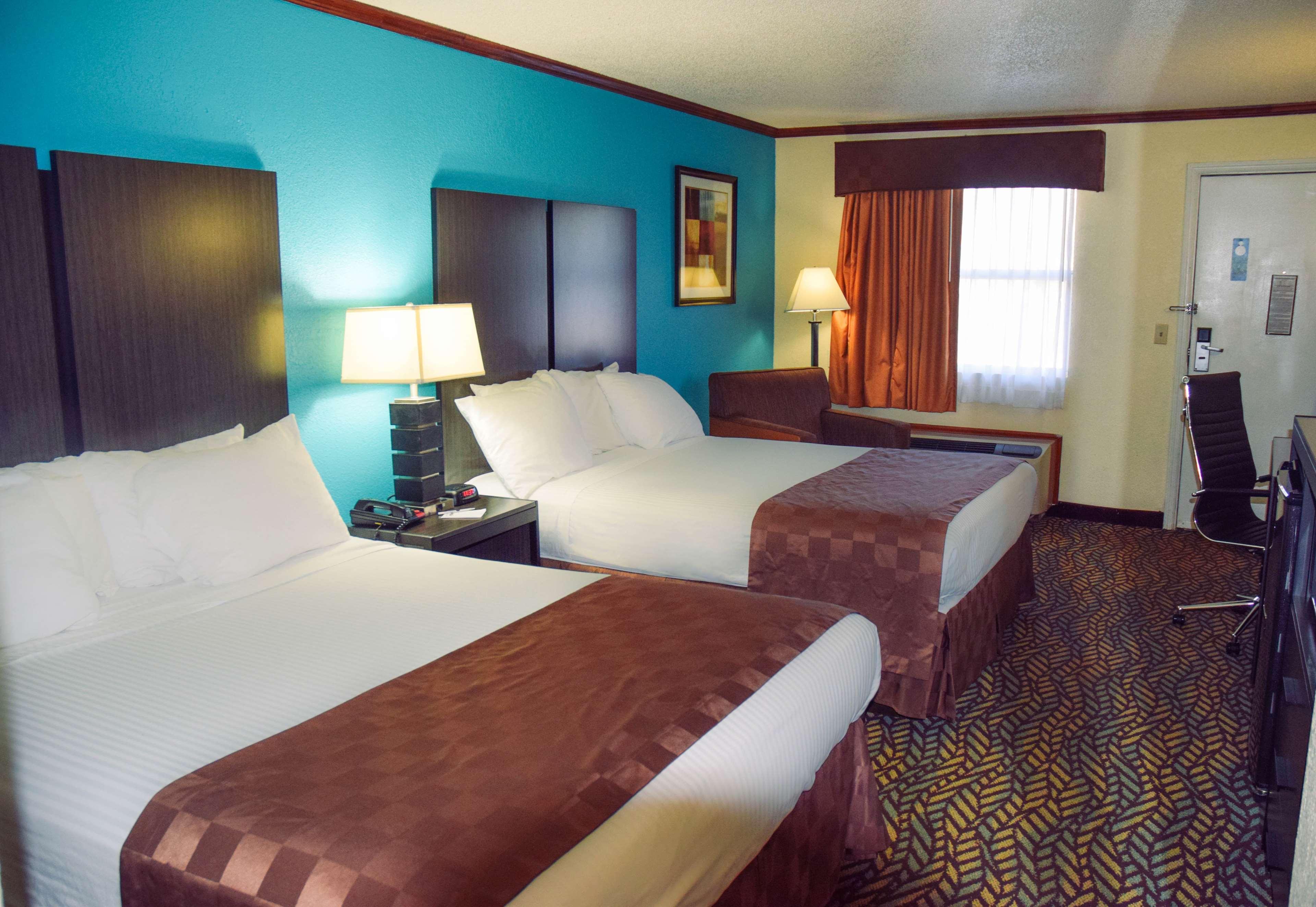 Western Fairwinds Hotel
