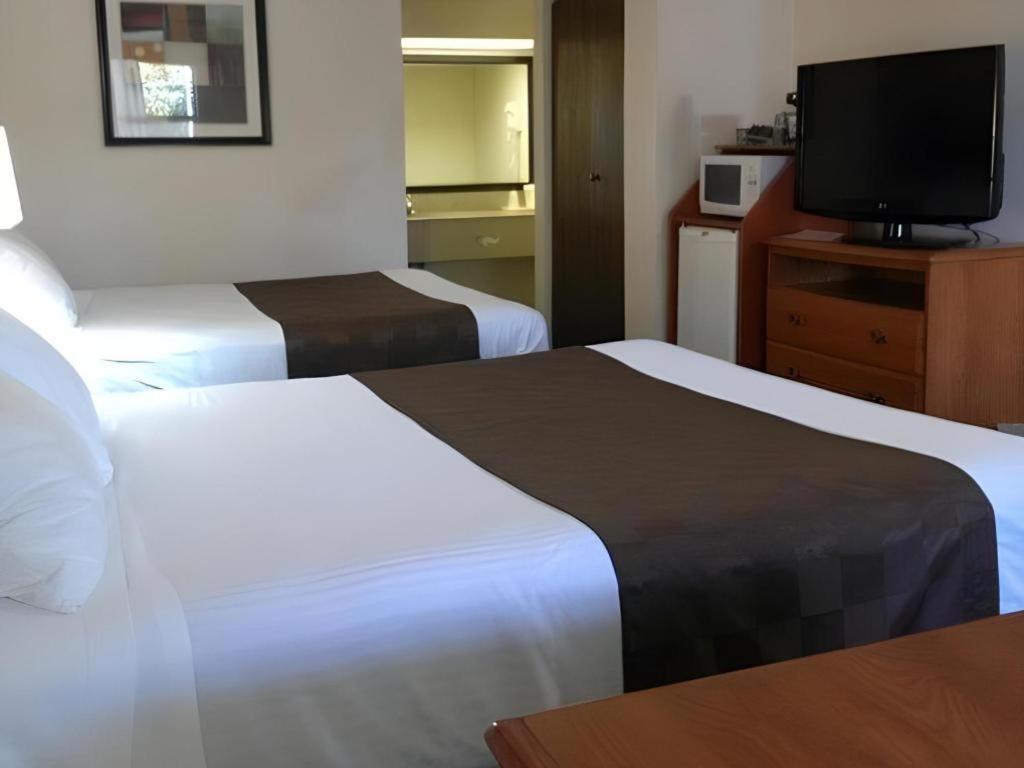 Western Fairwinds Hotel 2*
