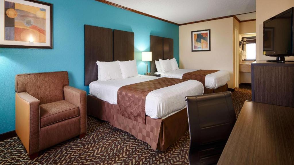 Western Fairwinds 2*