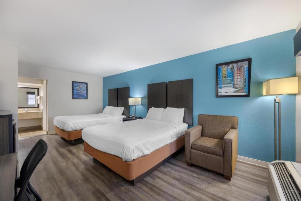 Western Fairwinds Hotel